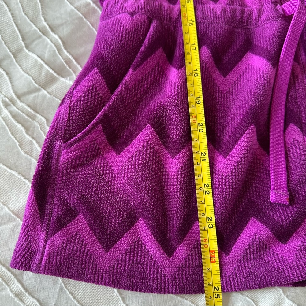 The North Face Fleece Jacket - Picture 8 of 8